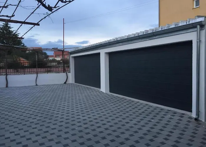Apartments \